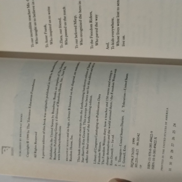 The Freedom Writers Diary Book By Erin Gruwell - Picture 3 of 5